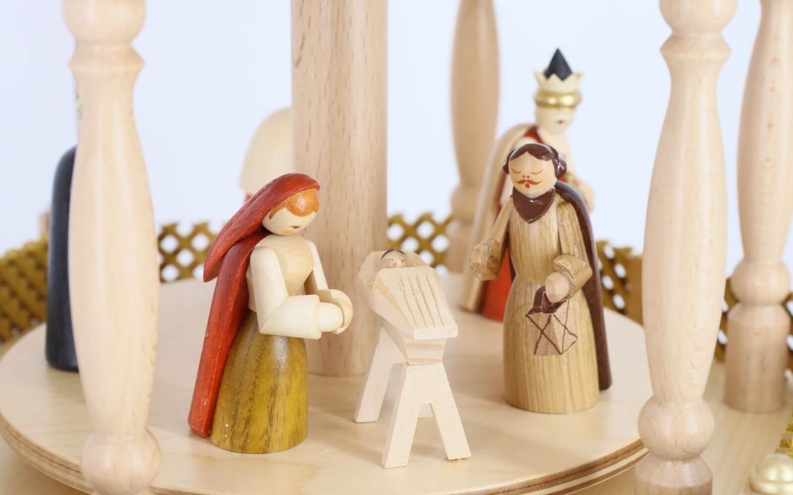 Christmas pyramid Nativity, natural, 4-tier by Richard Glässer_3