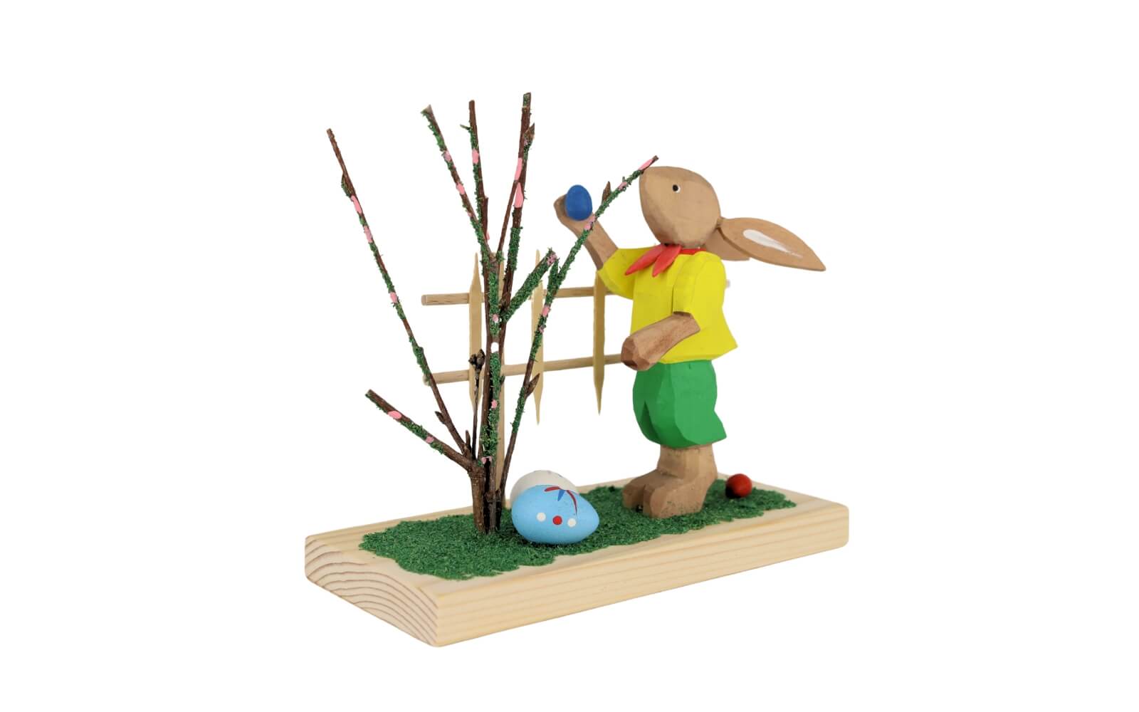 Easter bunny with garden fence, carved by Bettina Franke_2