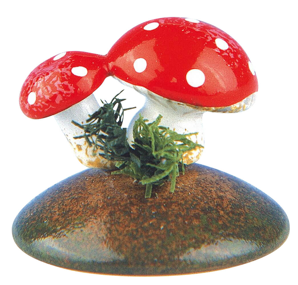 Miniature lucky mushrooms, set of 6 by Hubrig Volkskunst