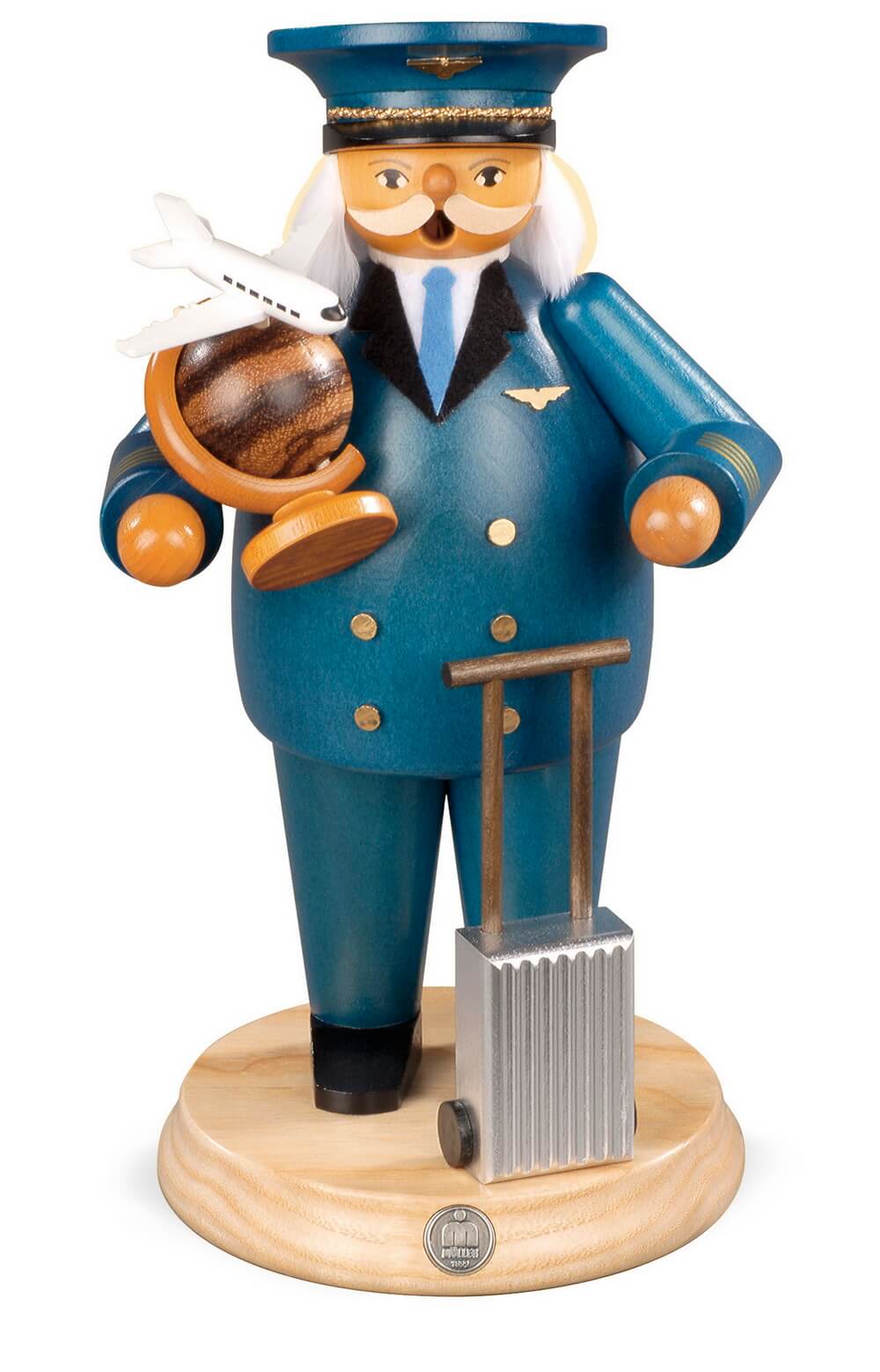 Smoking man flying captain from Müller Kleinkunst