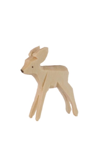 Deer carved by Romy Thiel