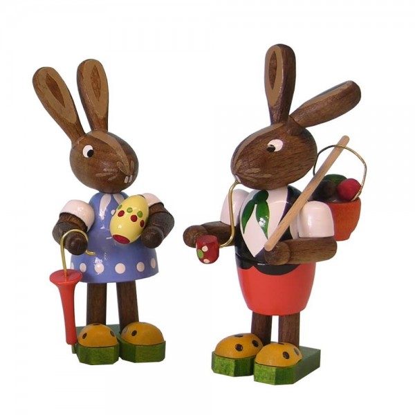 Easter bunny couple with umbrella and pipe by Figurenland Uhlig GmbH
